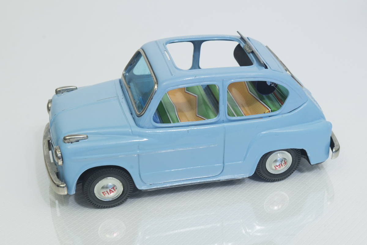 Bandai Fiat 600 Convertible Friction Tin Car #743 *SOLD 