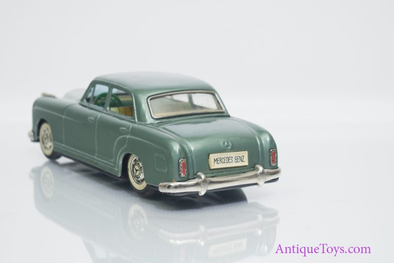 Bandai Mercedes Benz 219 Sedan Tin Friction Car <FONT COLOR="ff000 ">*SOLD*</font> - Image 5