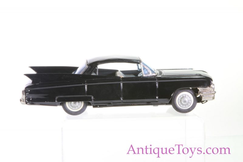 1961 Cadillac Sedan Tin Car Marusan Japan #3828 <FONT COLOR="ff000 ">*SOLD*</font> - Image 15