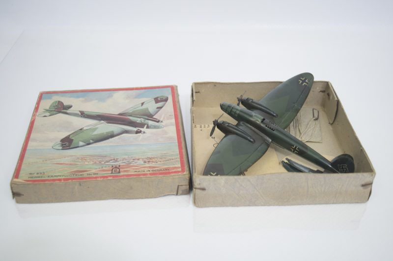 Pre-War Lehmann #833 Heinkel 111 Tin Plane Kit *Antique Toys E-Museum* - Image 8