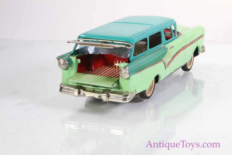 Bandai Tin Car Ranch Wagon <FONT COLOR="ff000 ">*SOLD*</font> - Image 4