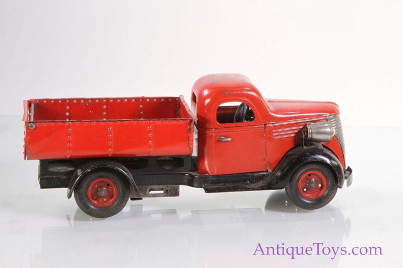 VeBe Toys Victor Bonnet Tin Pickup Truck for Sale <FONT COLOR="ff000 ">*SOLD*</font> - Image 3