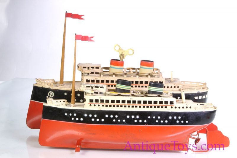 Arnold German Windup Tin Ships for Sale - #2025 <FONT COLOR="ff000 ">*SOLD*</font> - Image 3