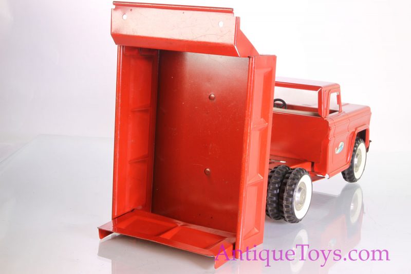Structo Dump Truck Pressed Steel Goodness <FONT COLOR="ff000 ">*SOLD*</font> - Image 6
