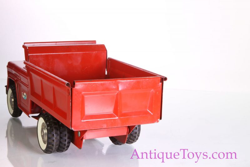 Structo Dump Truck Pressed Steel Goodness <FONT COLOR="ff000 ">*SOLD*</font> - Image 11