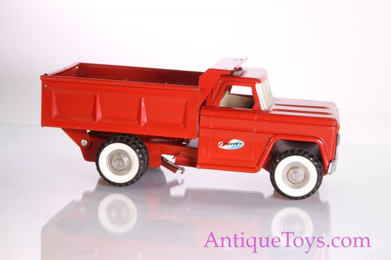 Structo Dump Truck Pressed Steel Goodness <FONT COLOR="ff000 ">*SOLD*</font>