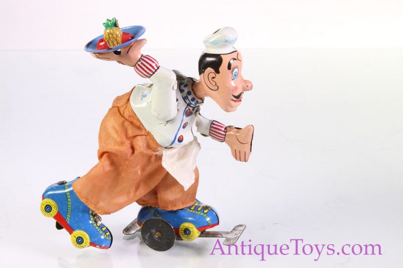 TPS Tin windup Chef on Roller Skates Japanese Toy <FONT COLOR="ff000 ">*SOLD*</font>