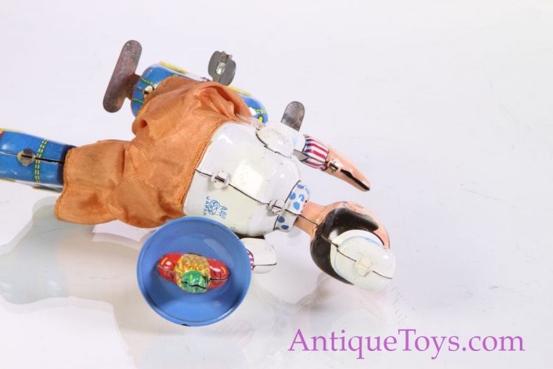TPS Tin windup Chef on Roller Skates Japanese Toy <FONT COLOR="ff000 ">*SOLD*</font> - Image 5