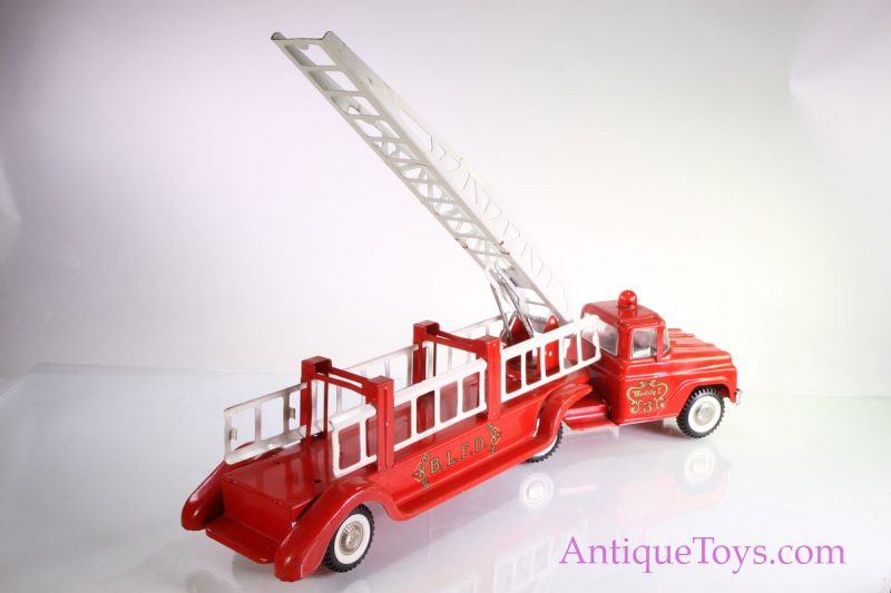 Buddy L Fire Truck and Ladder <FONT COLOR="ff000 ">*SOLD*</font> - Image 13
