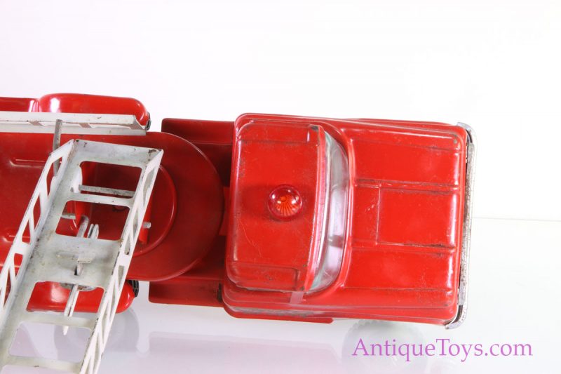 Buddy L Fire Truck and Ladder <FONT COLOR="ff000 ">*SOLD*</font> - Image 14