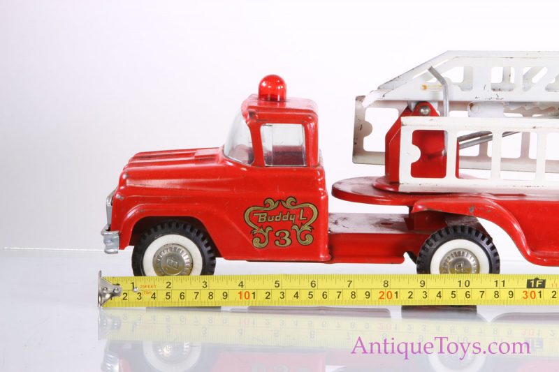 Buddy L Fire Truck and Ladder <FONT COLOR="ff000 ">*SOLD*</font> - Image 2