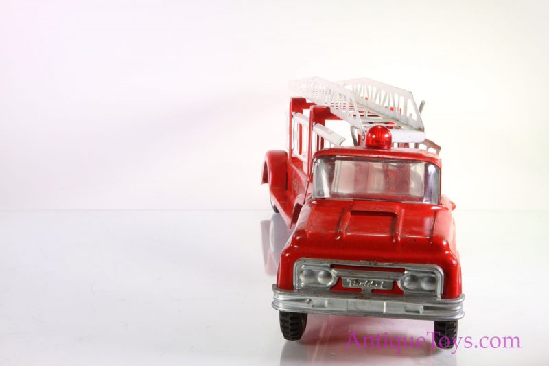 Buddy L Fire Truck and Ladder <FONT COLOR="ff000 ">*SOLD*</font> - Image 6