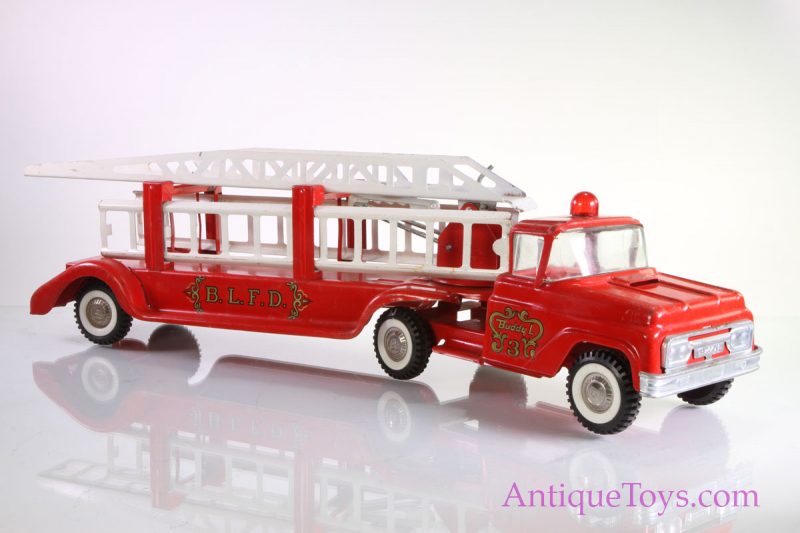 Buddy L Fire Truck and Ladder <FONT COLOR="ff000 ">*SOLD*</font>