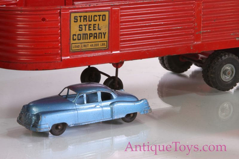 Structo Twin Tractor, Four Trailer with Auto Hauler Set <FONT COLOR="ff000 ">*SOLD*</font> - Image 5
