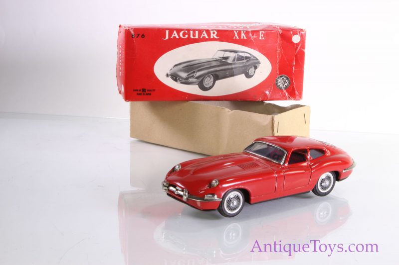 Bandai Jaguar Tin Car XKE with Box for Sale <FONT COLOR="ff000 ">*SOLD*</font> - Image 3