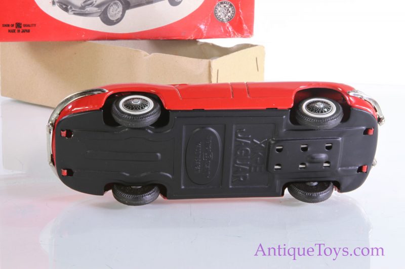 Bandai Jaguar Tin Car XKE with Box for Sale <FONT COLOR="ff000 ">*SOLD*</font> - Image 6
