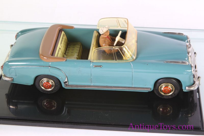 TippCo Mercedes-Benz 220S cabriolet.  TCO-112 Convertible <FONT COLOR="ff000 ">*SOLD*</font> - Image 4