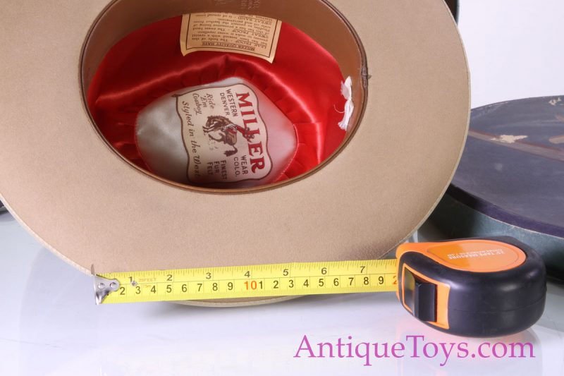 American Airlines Airplane Hat Box with Hat <FONT COLOR="ff000 ">*SOLD*</font> - Image 8