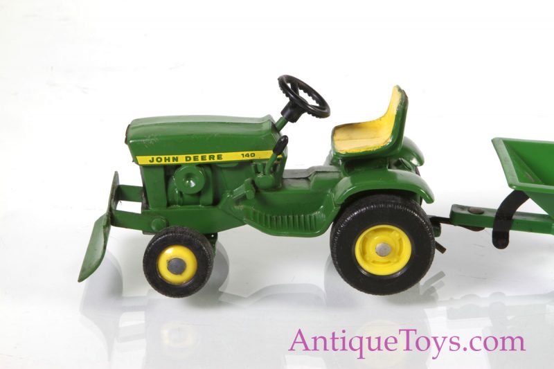 ERTL John Deere 140 Riding Mower with Dozer and Trailer <FONT COLOR="ff000 ">*SOLD*</font> - Image 5
