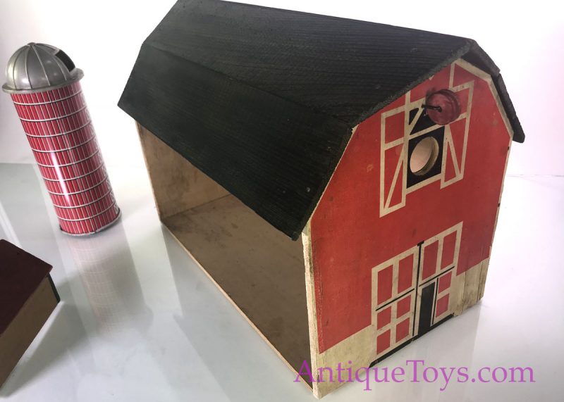 Vintage ca. 1930's Wooden Sears Milton Bradley & Marx Farm Toy Cows, Horses, Chicken, Silo, & Barn <FONT COLOR="ff000 ">*SOLD*</font> - Image 11