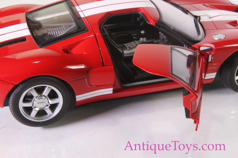 Auto Art Ford GT40 for Sale Diecast <FONT COLOR="ff000 ">*SOLD*</font> - Image 5