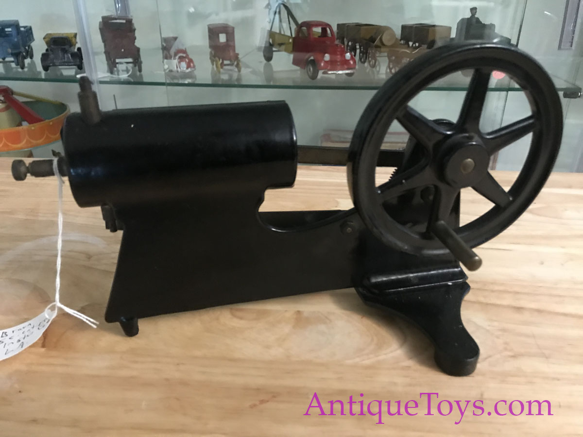 Braun Scientific Crank Piston Demonstration Toy Cast Iron Engine for Sale <FONT COLOR="ff000 ">*SOLD*</font> - Image 5