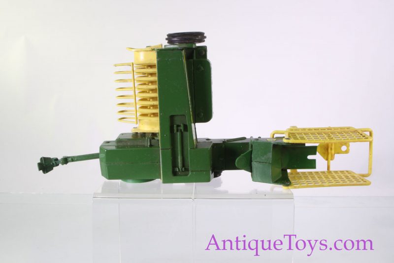 John Deere Ertl Set with Accessories Old Toys Likely 1/16 Scale <FONT COLOR="ff000 ">*SOLD*</font> - Image 12