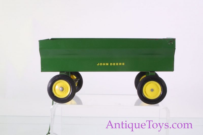John Deere Ertl Set with Accessories Old Toys Likely 1/16 Scale <FONT COLOR="ff000 ">*SOLD*</font> - Image 16
