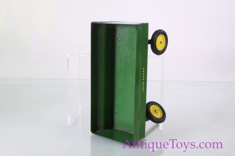 John Deere Ertl Set with Accessories Old Toys Likely 1/16 Scale <FONT COLOR="ff000 ">*SOLD*</font> - Image 18