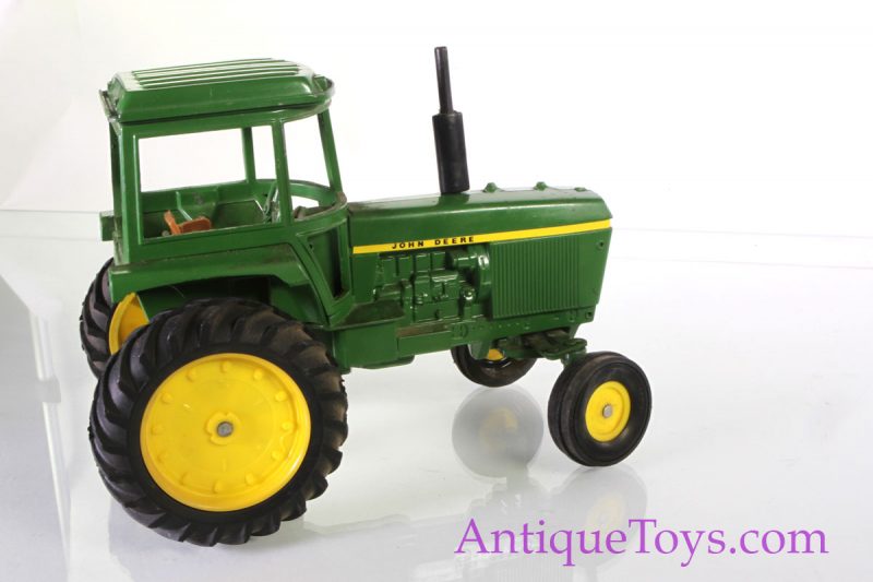 John Deere Ertl Set with Accessories Old Toys Likely 1/16 Scale <FONT COLOR="ff000 ">*SOLD*</font> - Image 24