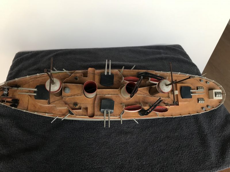 Impressive Fleischmann Tin Windup Battleship in Gray and White <FONT COLOR="ff000 ">*SOLD*</font> - Image 3