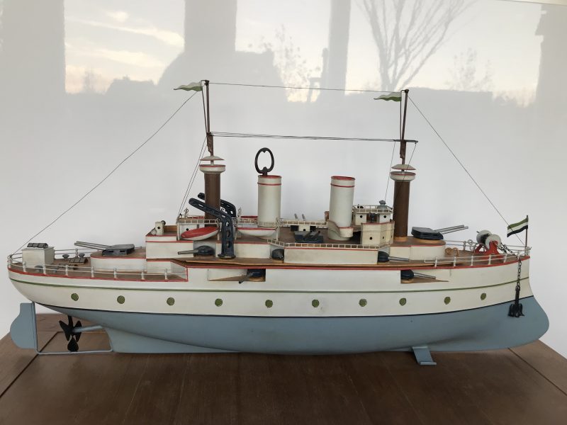 Impressive Fleischmann Tin Windup Battleship in Gray and White <FONT COLOR="ff000 ">*SOLD*</font> - Image 10