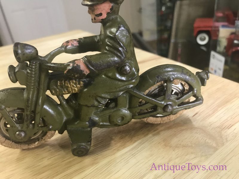 Hubley Civilian Motorcycle Cast Iron Toy <FONT COLOR="ff000 ">*SOLD*</font> - Image 2