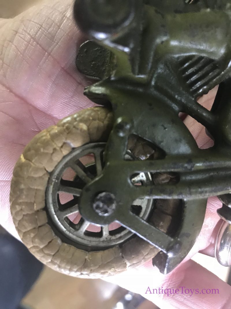 Hubley Civilian Motorcycle Cast Iron Toy <FONT COLOR="ff000 ">*SOLD*</font> - Image 3