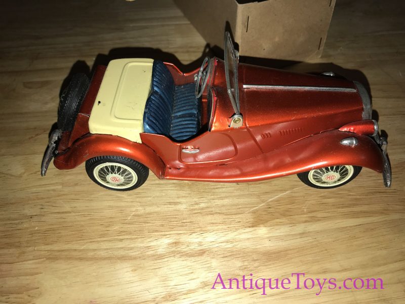 MG Midget Tin Car by Bandai Japan for Sale <FONT COLOR="ff000 ">*SOLD*</font> - Image 4
