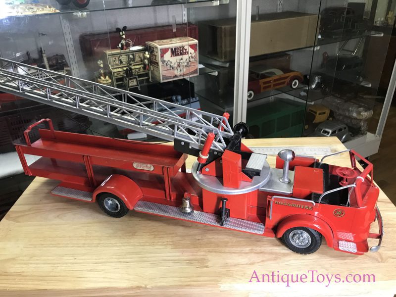 Shining Red Doepke Firetruck aka Ladder Truck Rossmoyne for Sale <FONT COLOR="ff000 ">*SOLD*</font> - Image 8