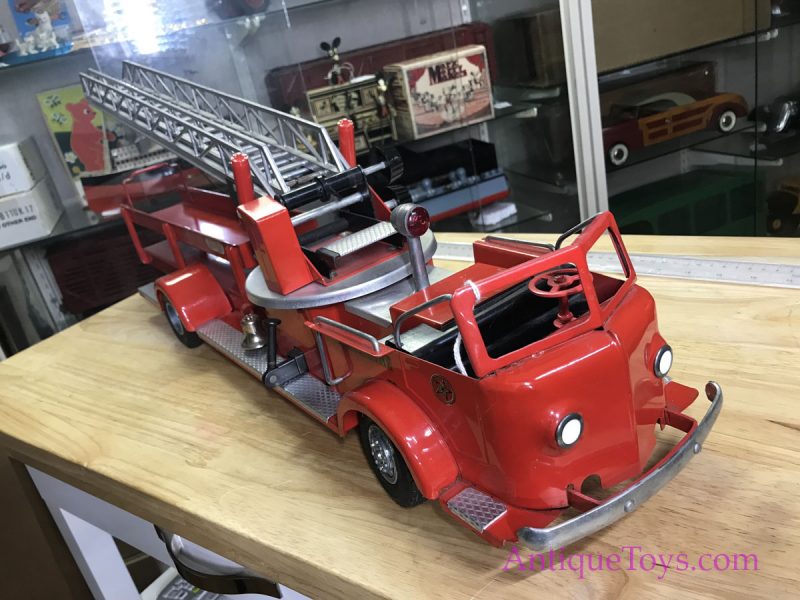 Shining Red Doepke Firetruck aka Ladder Truck Rossmoyne for Sale <FONT COLOR="ff000 ">*SOLD*</font> - Image 9