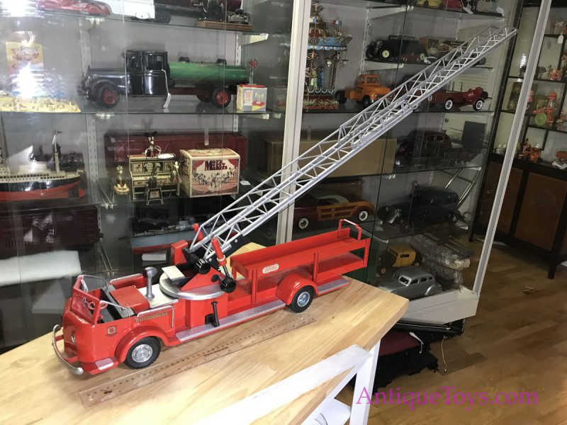 Shining Red Doepke Firetruck aka Ladder Truck Rossmoyne for Sale <FONT COLOR="ff000 ">*SOLD*</font> - Image 11