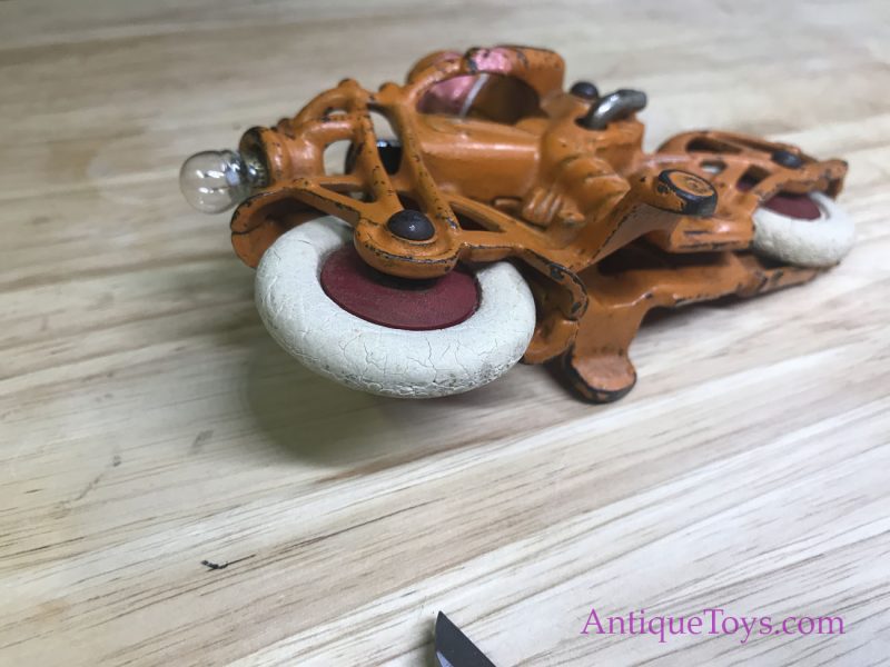Hubley Cast Iron Battery Op Motorcycle <FONT COLOR="ff000 ">*SOLD*</font> - Image 4