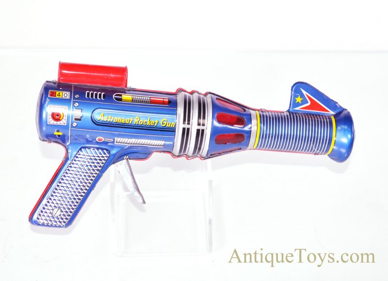 Daiya Tin Lithographed Friction Siren Astronaut Rocket Gun in Original Box Made in Japan <FONT COLOR="ff000 ">*SOLD*</font> - Image 3