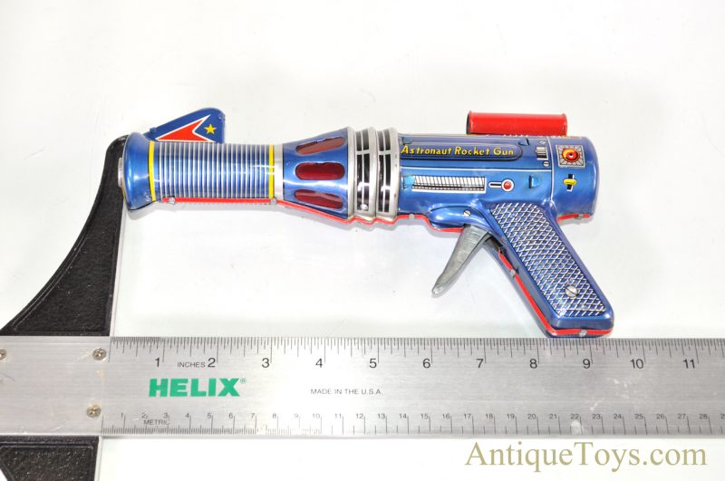 Daiya Tin Lithographed Friction Siren Astronaut Rocket Gun in Original Box Made in Japan <FONT COLOR="ff000 ">*SOLD*</font> - Image 13