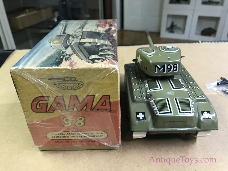 Gamma Tin Tank from Germany Sparking, Shooting, Smashing M-98 Tin Tank <FONT COLOR="ff000 ">*SOLD*</font> - Image 9