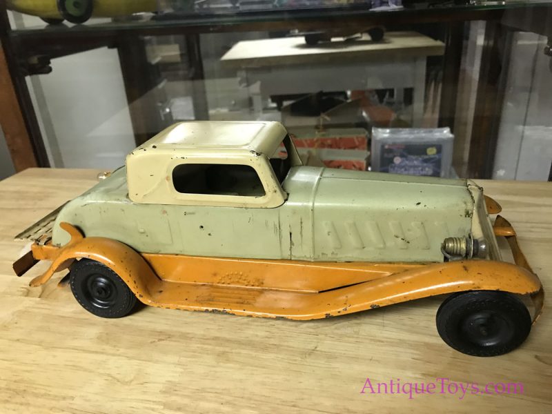 Girard Deluxe Coupe Pressed Steel Windup & Battery Op Car <FONT COLOR="ff000 ">*SOLD*</font>