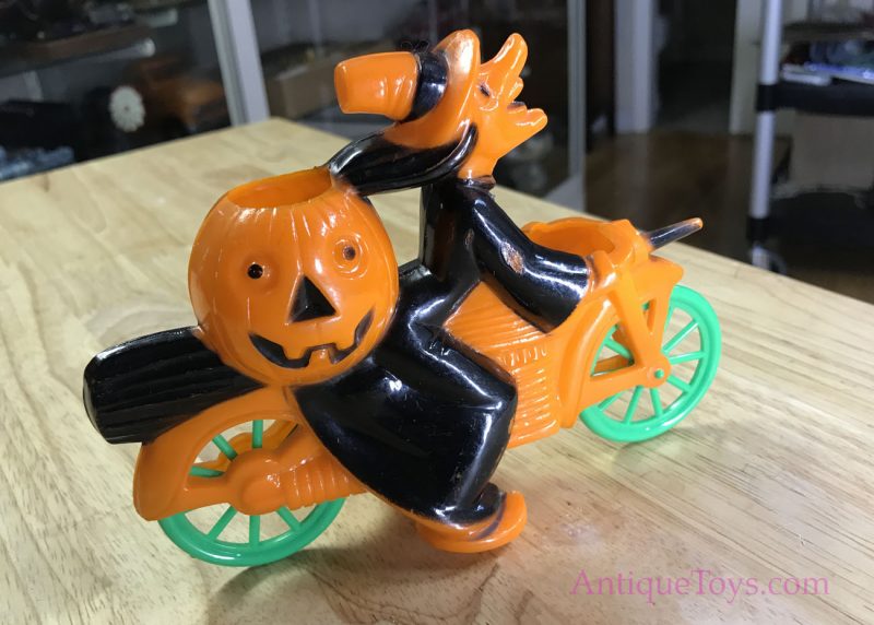 Rosbro Plastics Witch and Pumpkin Whimsical Plastic Toy <FONT COLOR="ff000 ">*SOLD*</font> - Image 8
