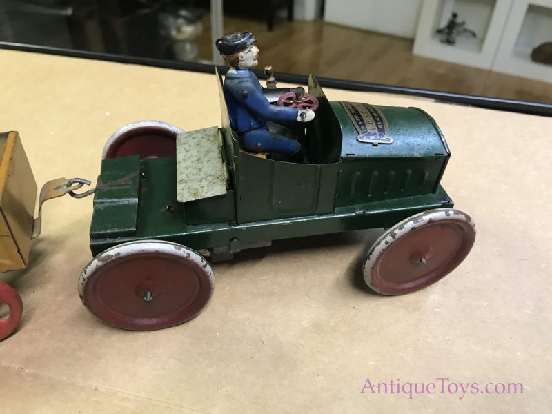 Ferdinand Martin Successor V.B. & Co Tin Truck with Cars Windup <FONT COLOR="ff000 ">*SOLD*</font> - Image 11