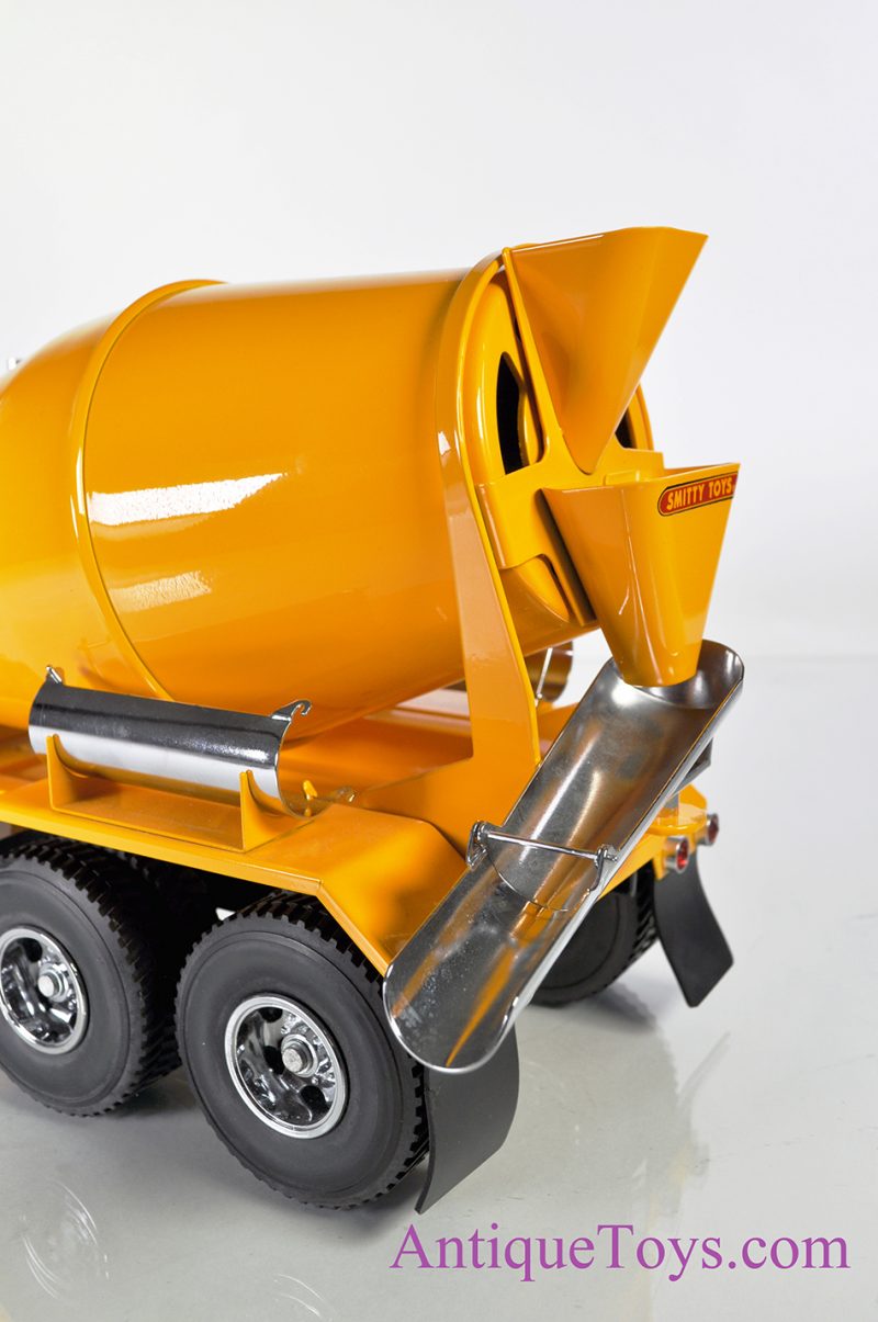 Vintage Fred Thompson Smith Miller, Inc. “Smitty Toys” Limited Edition Parker Brothers Cement Mixer Toy Truck for Sale <FONT COLOR="ff000 ">*SOLD*</font> - Image 2