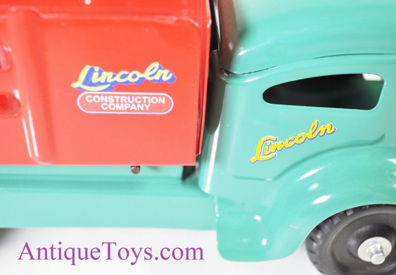 1940’s Lincoln Toys Lincoln Construction Company Pressed Steel Dump Truck <FONT COLOR="ff000 ">*SOLD*</font> - Image 8