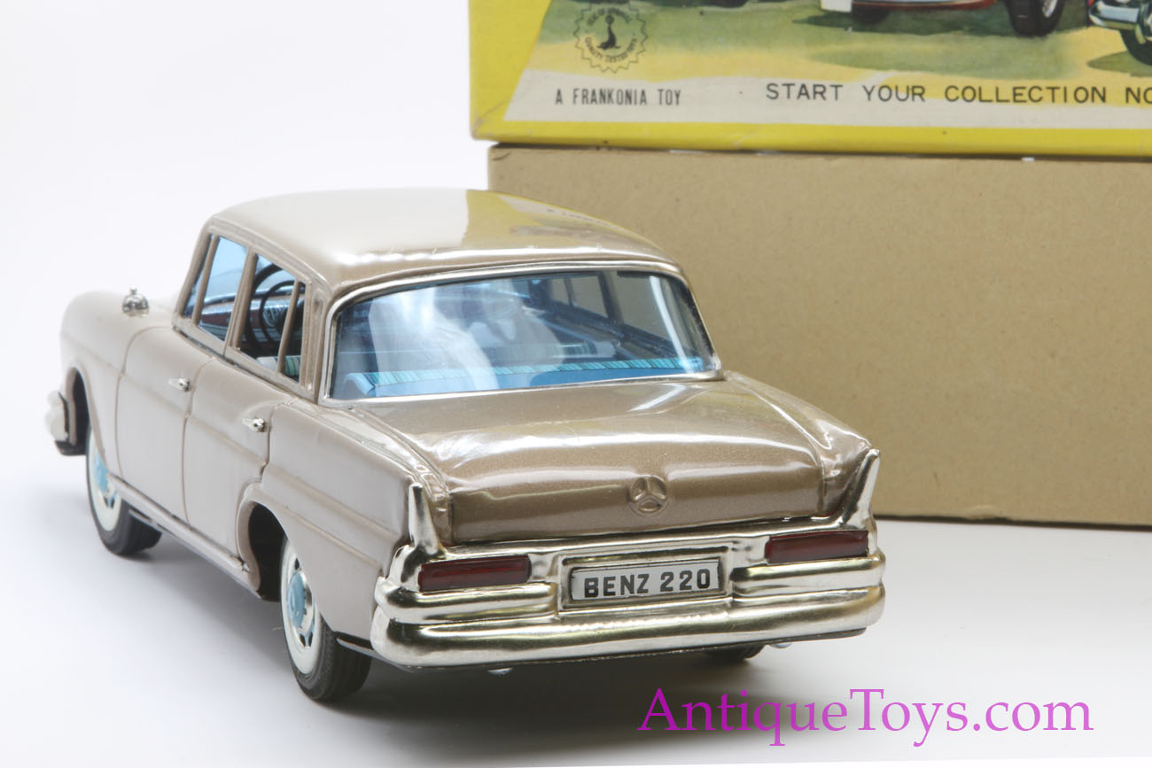 Jouet Ancien Mercedes 220 Tôle Tintoy - Friction, Japon, 21,5 Cm (occasion)