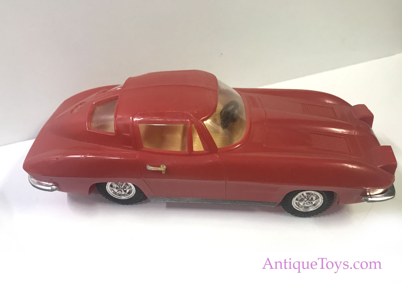 TootsieToy 1954 Chevrolet Corvette (1955) - Global Diecast