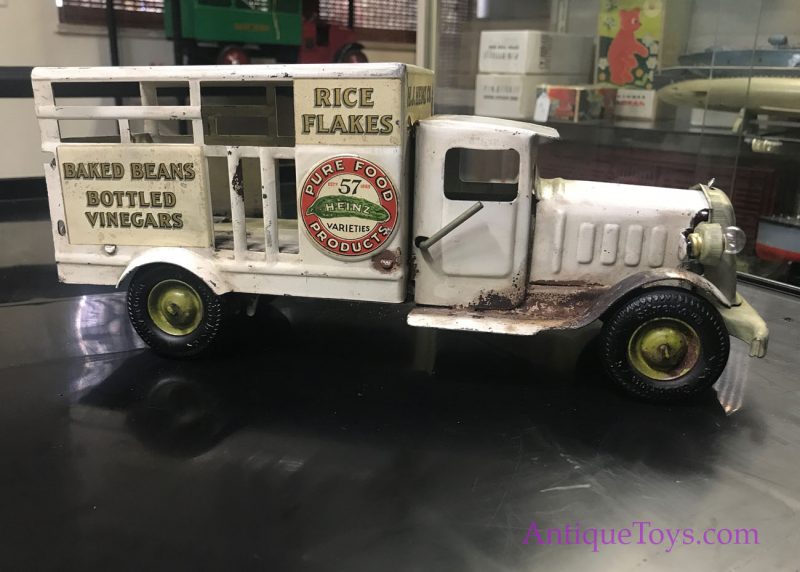 MetalCraft Heinz 57 Light Up Pressed Steel Truck <FONT COLOR="ff000 ">*SOLD*</font> - Image 7